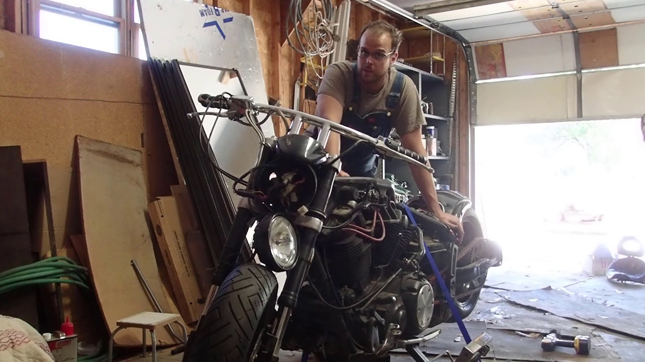 Rebuilding A Crashed xv1700 Warrior racer!!!