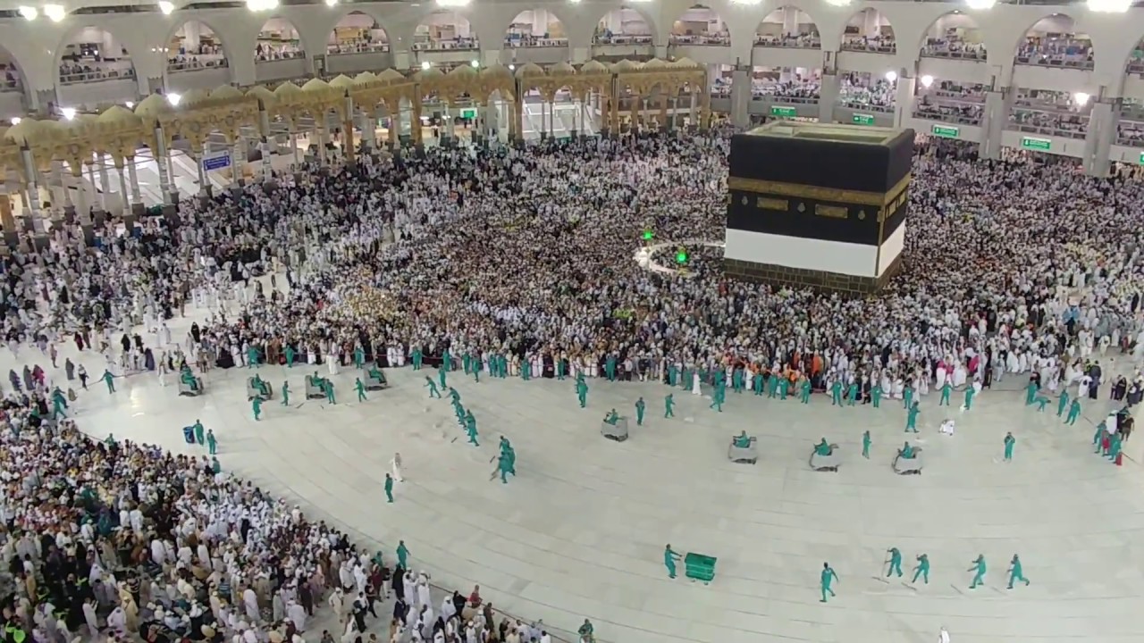 Como se Limpia la MEZQUITA mas Grande del Mundo con MILLONES de Peregrinos! Musulmanes Latinos
