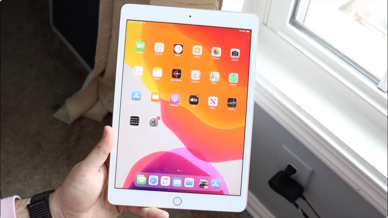 iPad 7th Generation In 2026! (Still Worth It?) (Review)