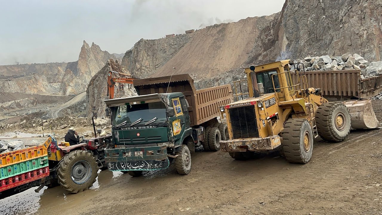Mountain View Amazing Working With Caterpillar Loadar Load Up Stone Into Dumper & Trolley