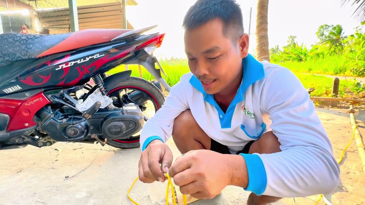 Buổi chiều thầy trò Xuân Thảo tập nối điện thấp sáng căn chòi xinh xinh 2 quả tim vàng 