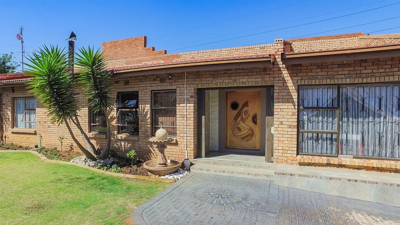4 Bedroom House for sale in Gauteng | Johannesburg | Johannesburg South | Meredale | 6  |