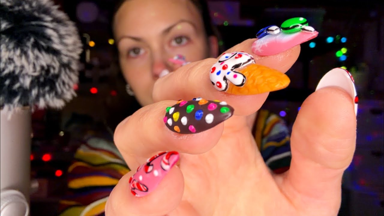 a classic asmr video for you to sleep to tonight🥰 (random sounds, tapping, whispers)