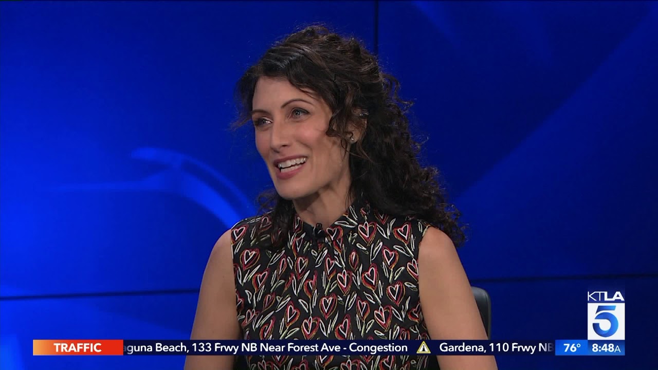 Lisa Edelstein on Directing, Writing & Starring in 