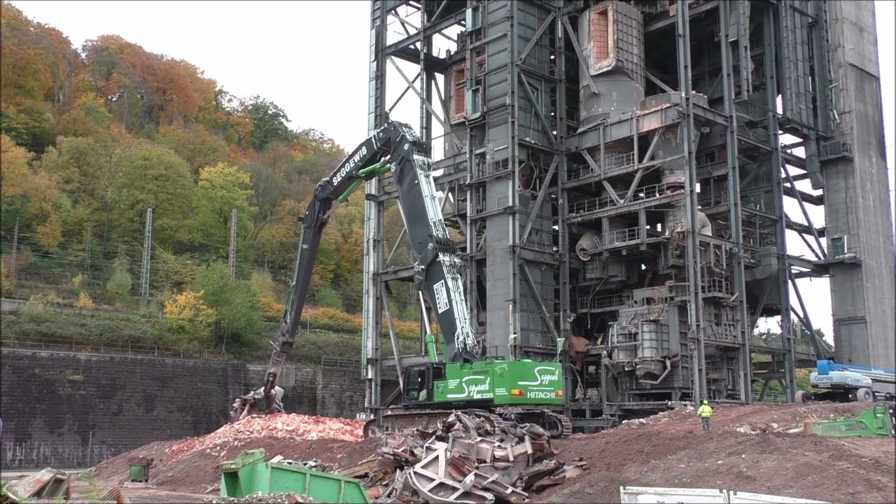 Bagger Hitachi KMC 1200S  - Abriss Kraftwerk
