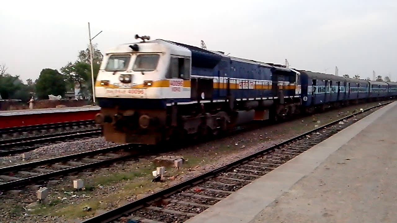 SGUJ WDP4D In Action With 12553 Vaishali Express
