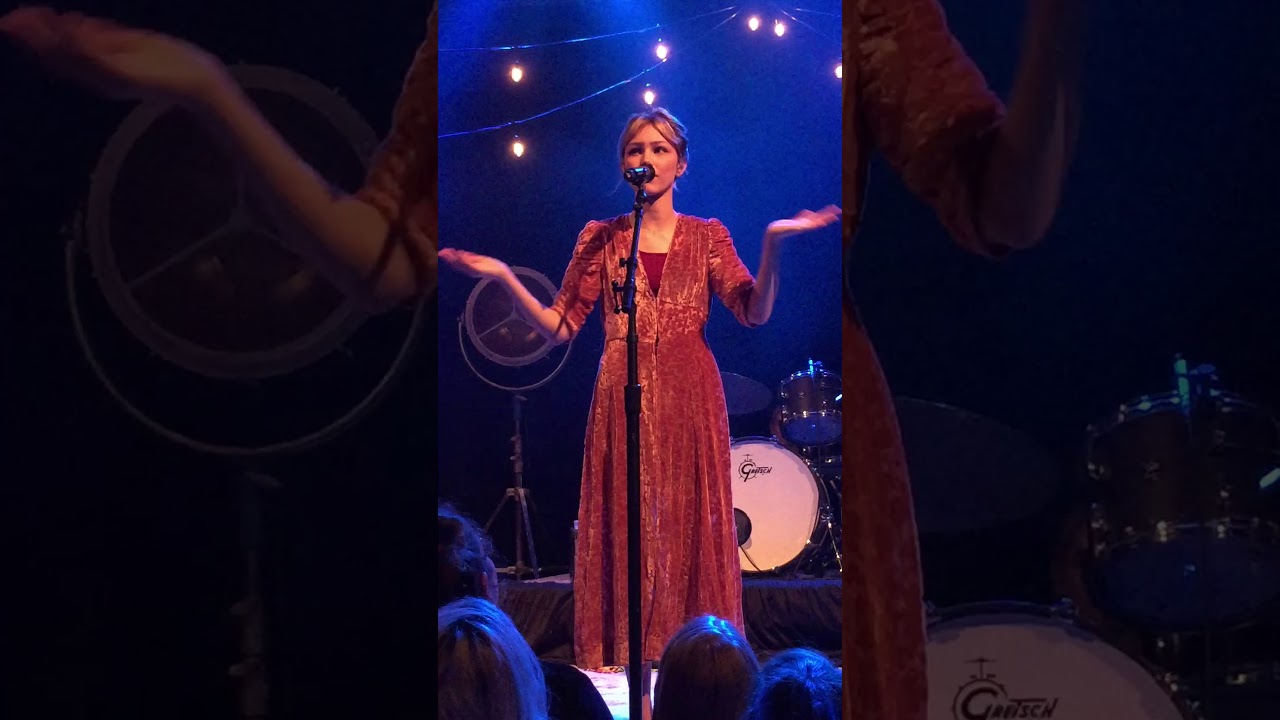 Grace VanderWaal 