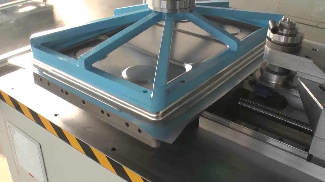 EMK-600 CNC YATAY KESME VE BÜKME MAKİNASI