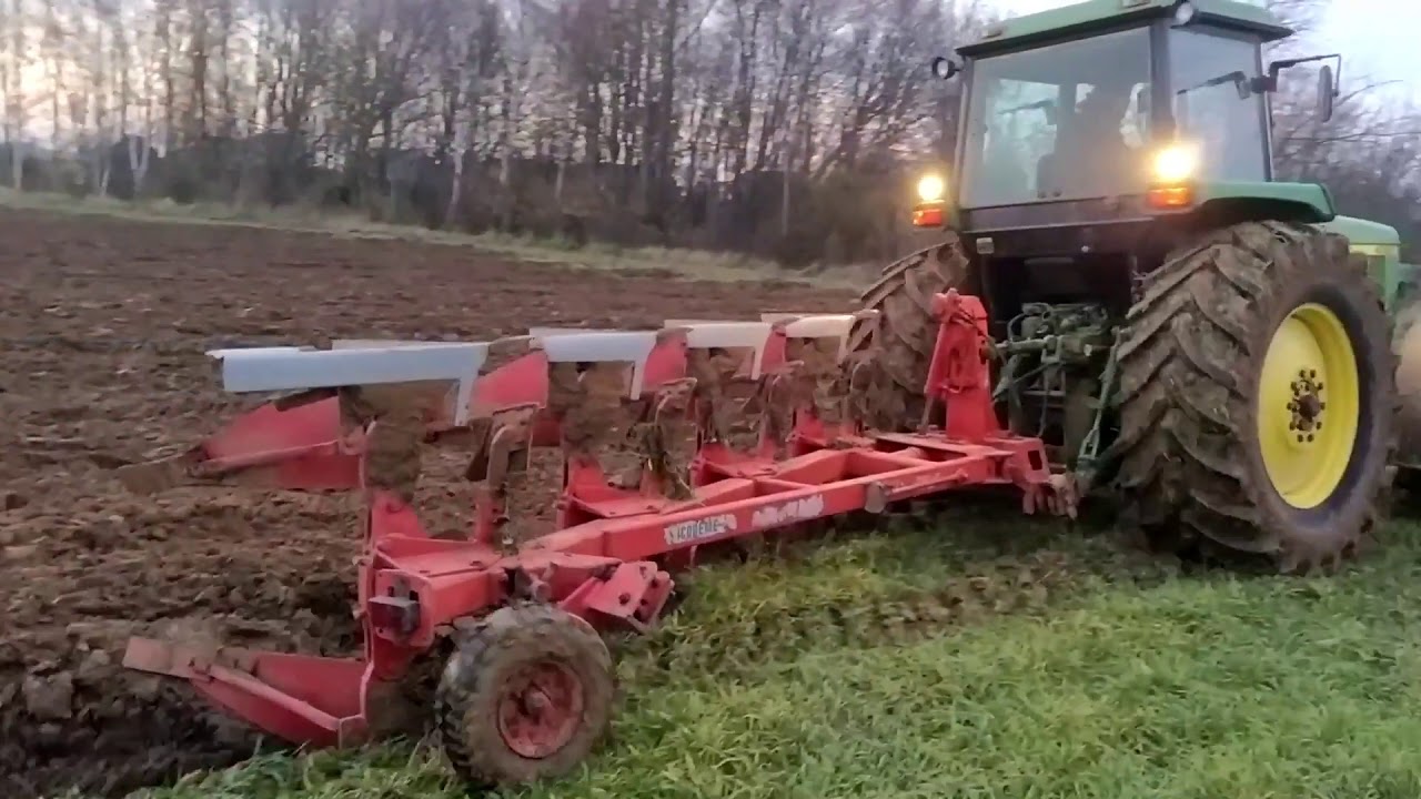 Labour d’hiver 2020 John Deere 4055 charrue 4 socs