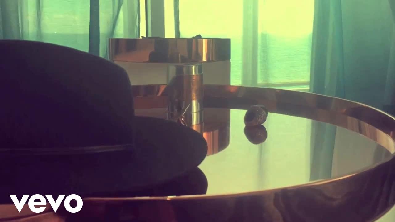 B.Slade - Leave The Lights On