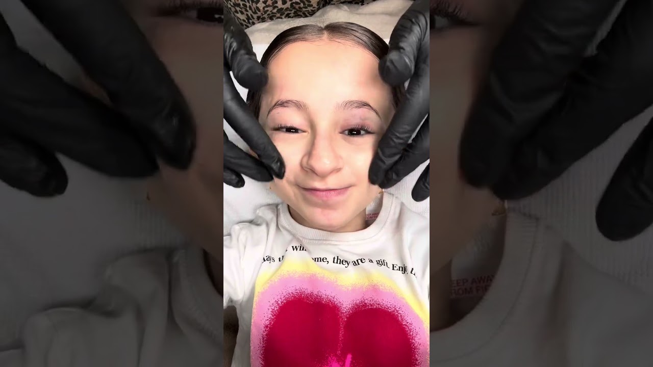 Come get a facial with me ￼+ my mom!🫶🏻🧖‍♀️🫧✨  |