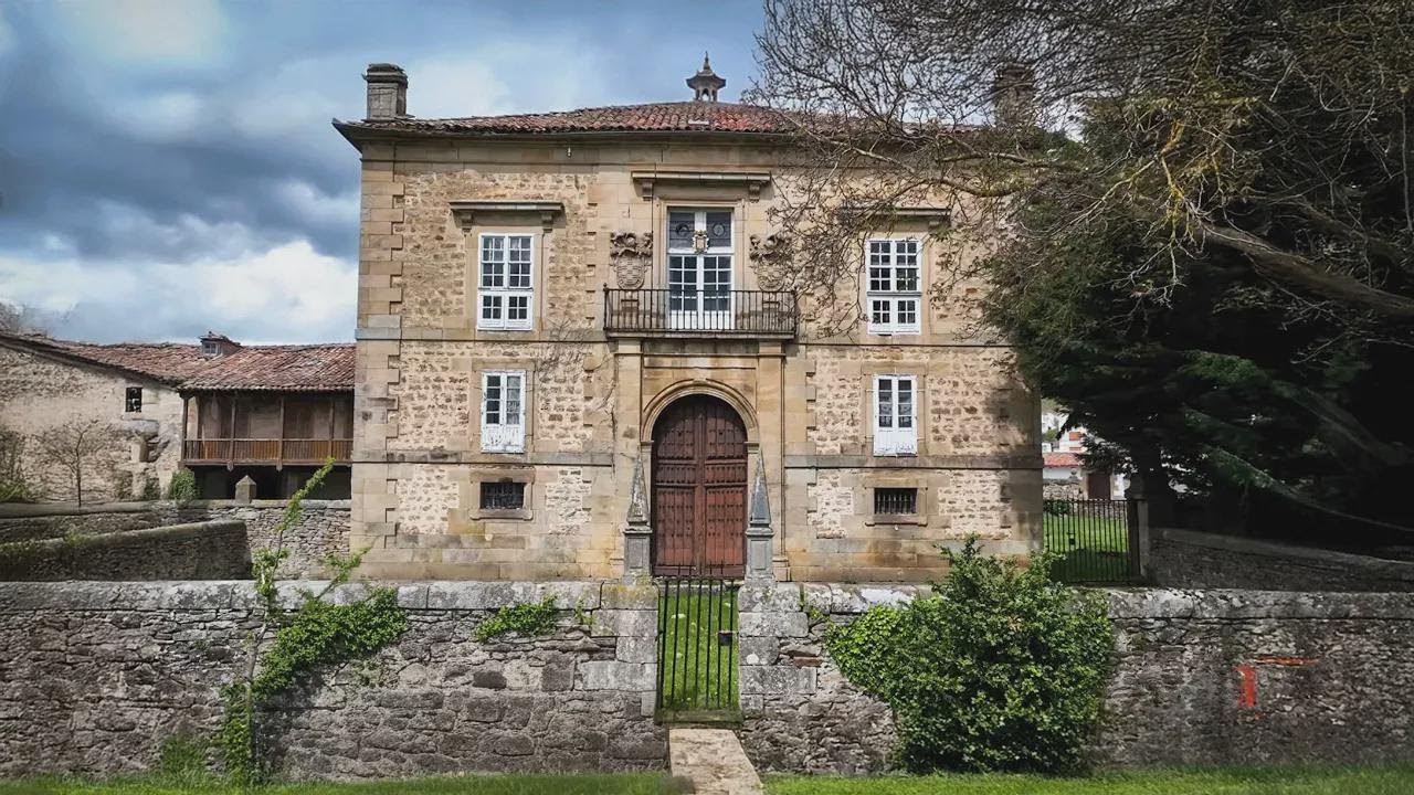 Il figlio illegittimo del re di Spagna ha vissuto in questo palazzo abbandonato