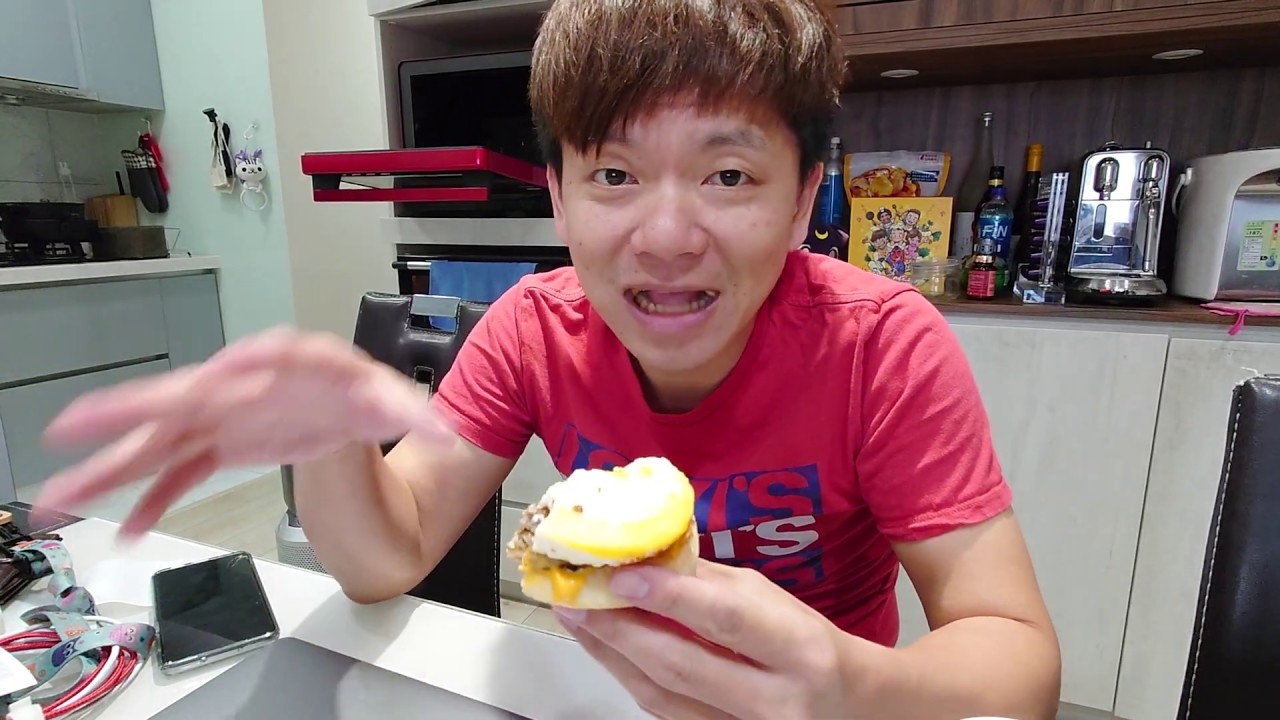 早餐日常｜跟老婆一起吃了329元的麥當勞..第一次用 Xperia 1 ii 錄影