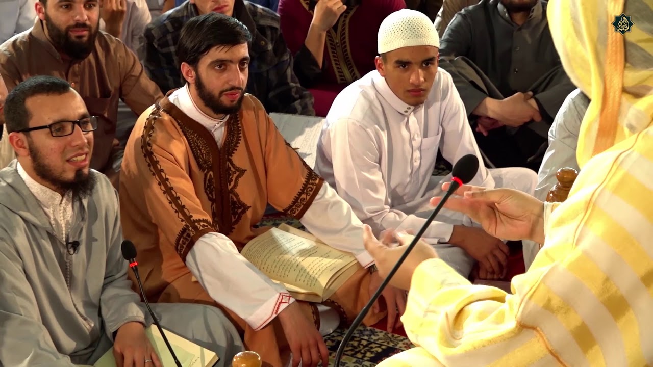 فائدة لغوية جميلة ! '' قـال بـِيَـدَيْـه '' ـ  الشيخ سعيد الكملي