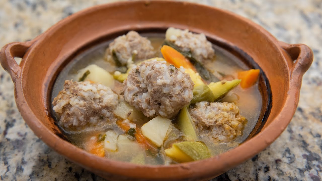 CALDO DE ALBONDIGAS EN LA INSTANT POT  SUPER FACIL