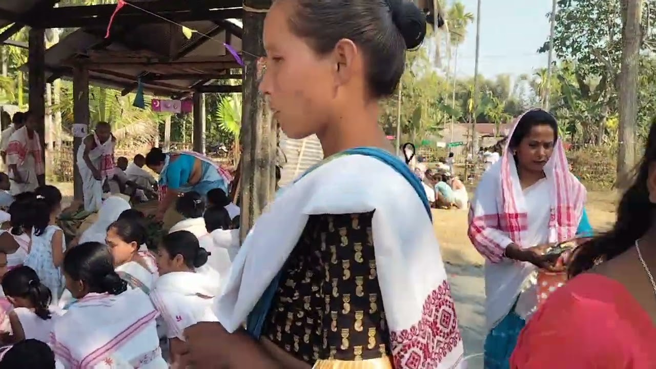 থানলৈ আহিছিলো আৰু কি কি যে হ'ল ও ৰাইজ ইমান মানুহ 