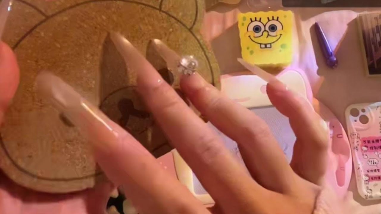 Sleepy ASMR 🌙 Long Nail Tapping and Soft Scratching Sounds