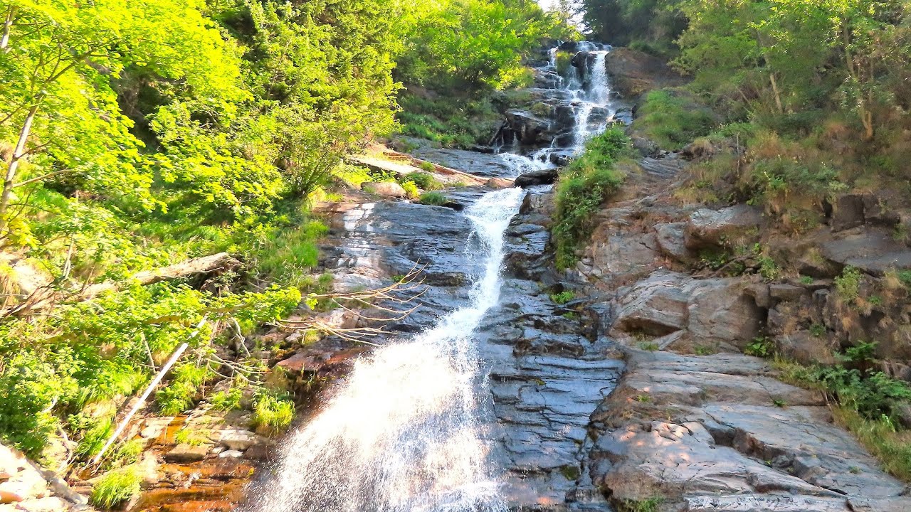 Cascata della Val Sambuzza, Lago del Prato, Lago della Valle Sabbia da Carona (BG).