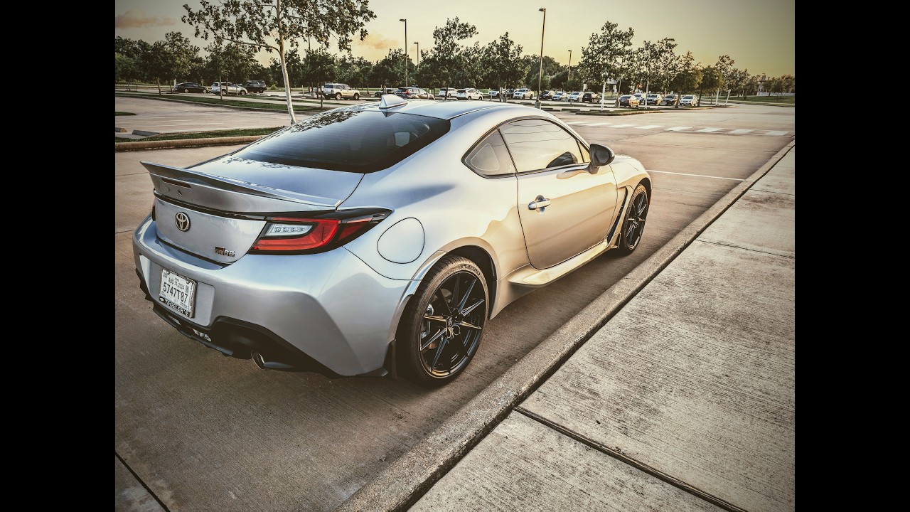 GR86 - GR Performance Exhaust Sound - Driving around