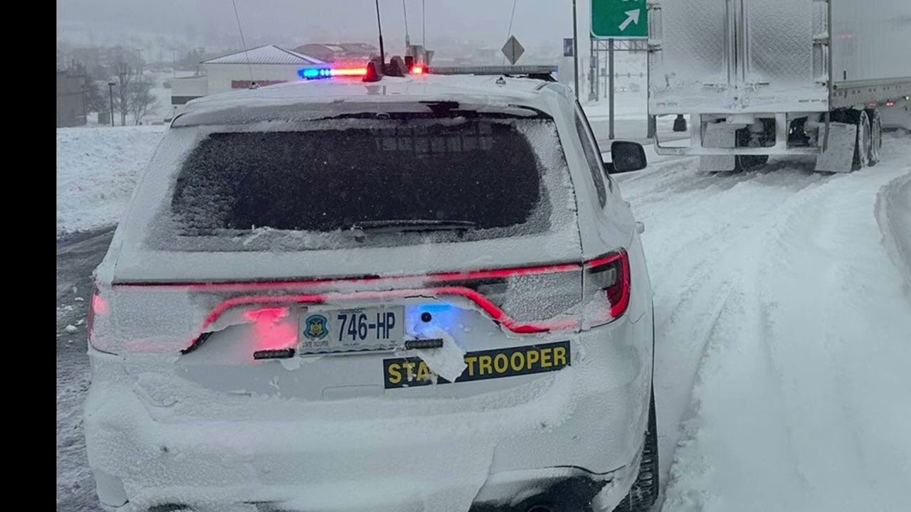 全米で冬の嵐、NYで大雪警戒－航空1万4500便超が欠航、停電11.8万戸