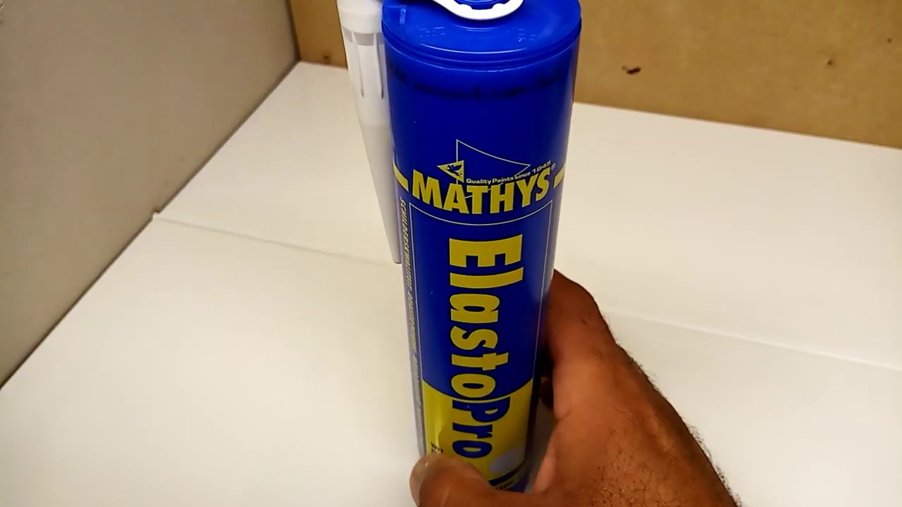 Je compare du mastic de chez BricoPLanit contre Magasin action.