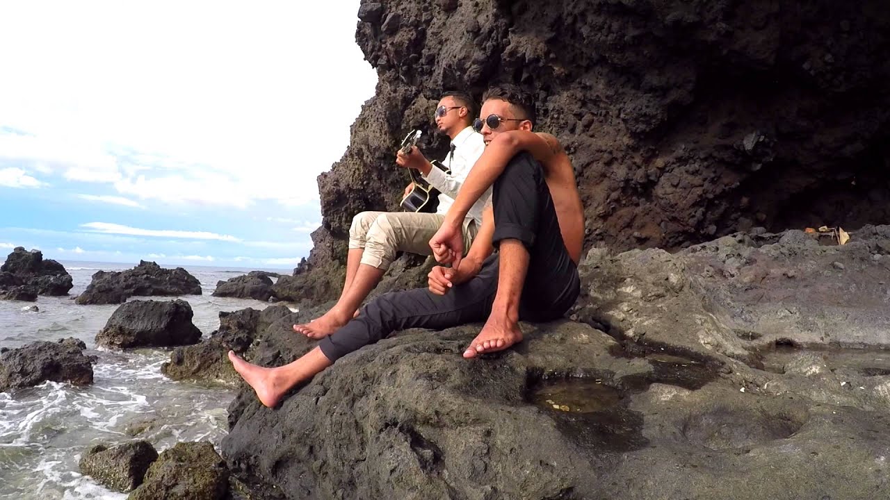 CLIP BILOOT FEAT DJ MC MAC " TROP SEXY "