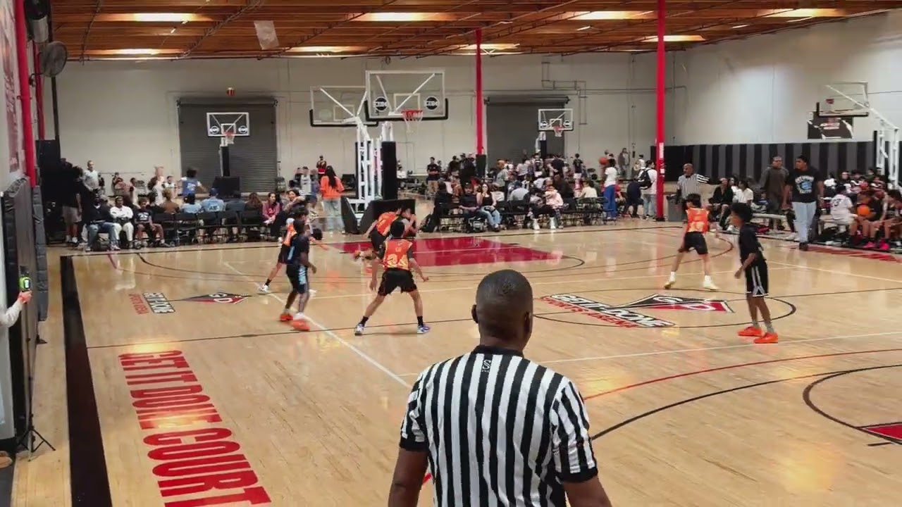 12062025 Get Right Elite vs 3pt Wolfpack 12U Elite (23:33)