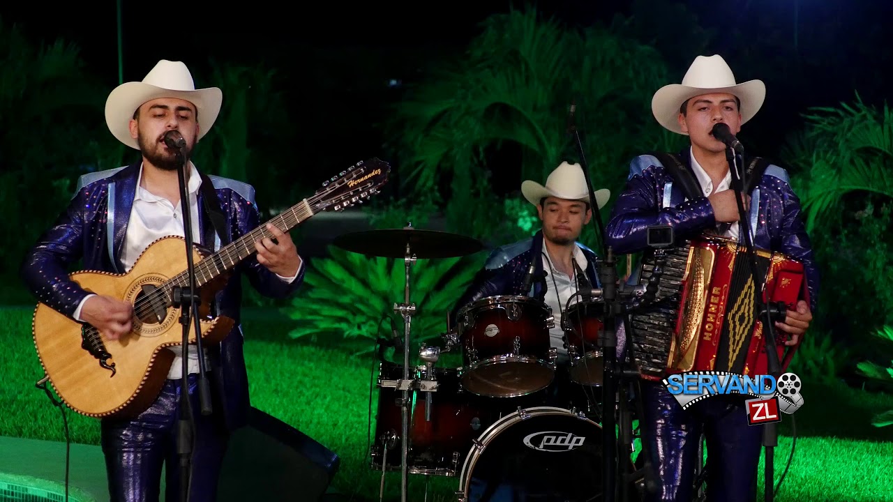 Los Chavalones De Cosala - Victor Solis (En Vivo 2019)