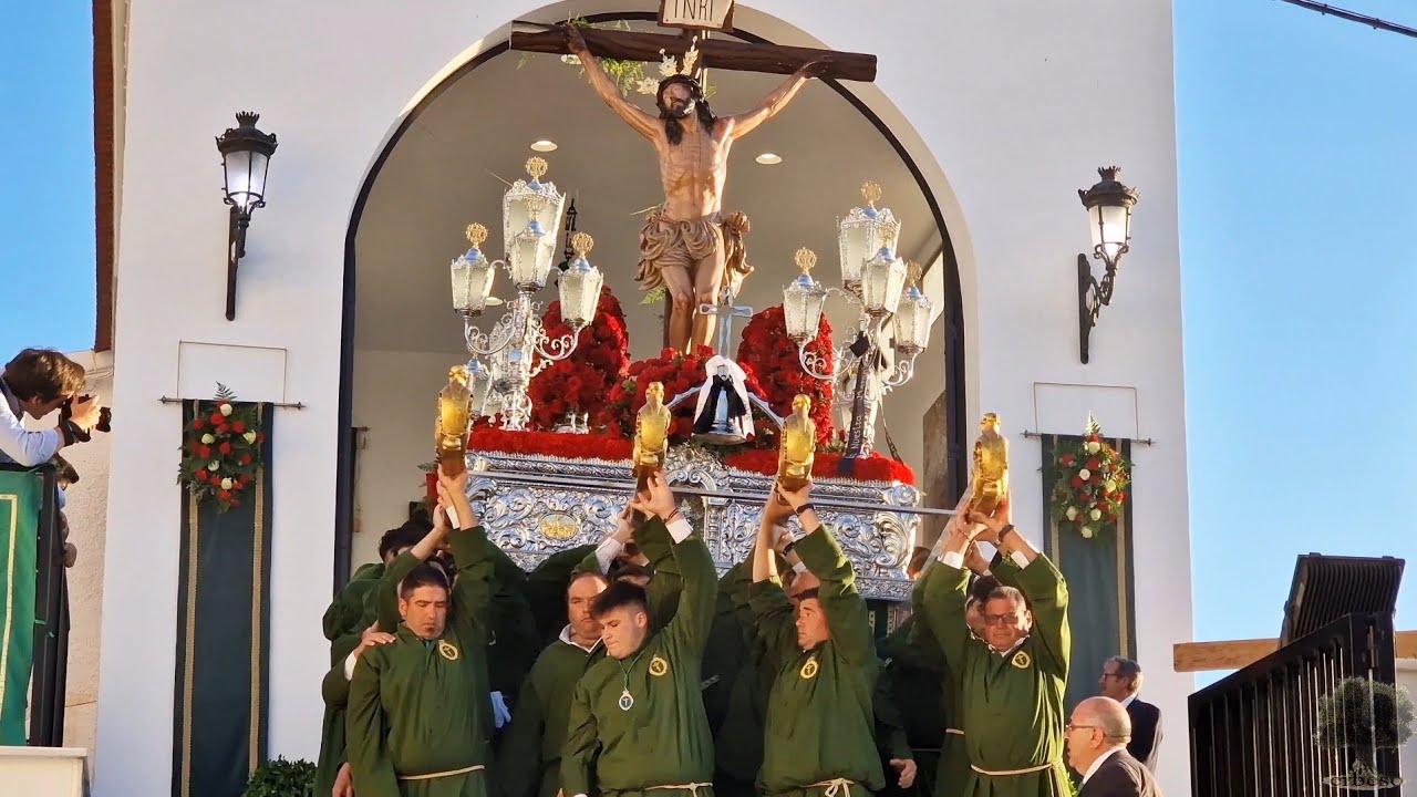 Salida del Santísimo Cristo del Perdón y de la Vera Cruz de Coín - Día de la Cruz