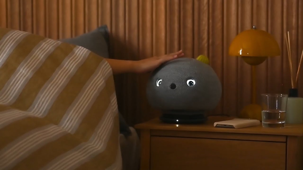NICOBO（ニコボ）ロボットの家族がいると、夫婦の会話がふえる。【パナソニック公式】06 nicobo 16 9