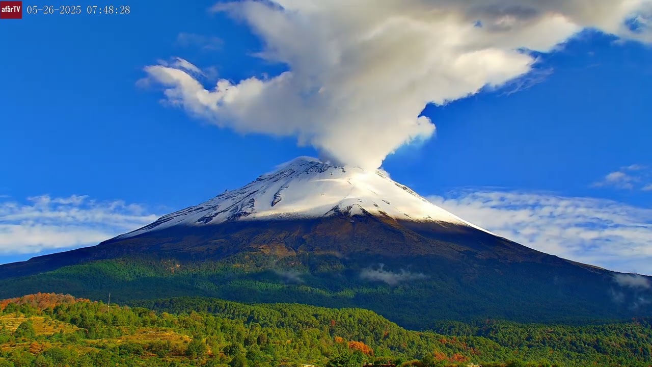 May 26, 2025: Fresh Snow on Popocatépetl Volcano, Mexico (Timelapse)