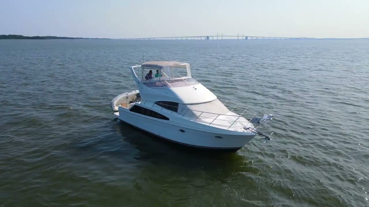 2005 Carver 38 Super Sport