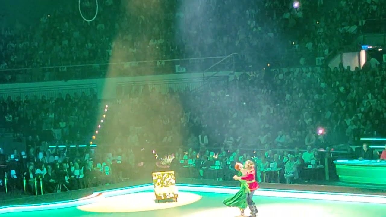StarDance Tour 2025 - Darija Pavlovičová a Dominik Vodička Valčík Shrek 