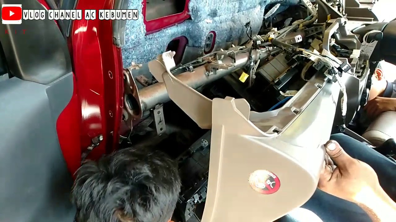 Pembersihan kotoran Area dasbor part#2 mobil Avanza//LAS EVAPORATOR YANG BOCOR