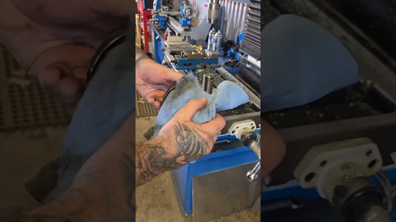 Grapple attachment for the tractor bucket. Full build video!