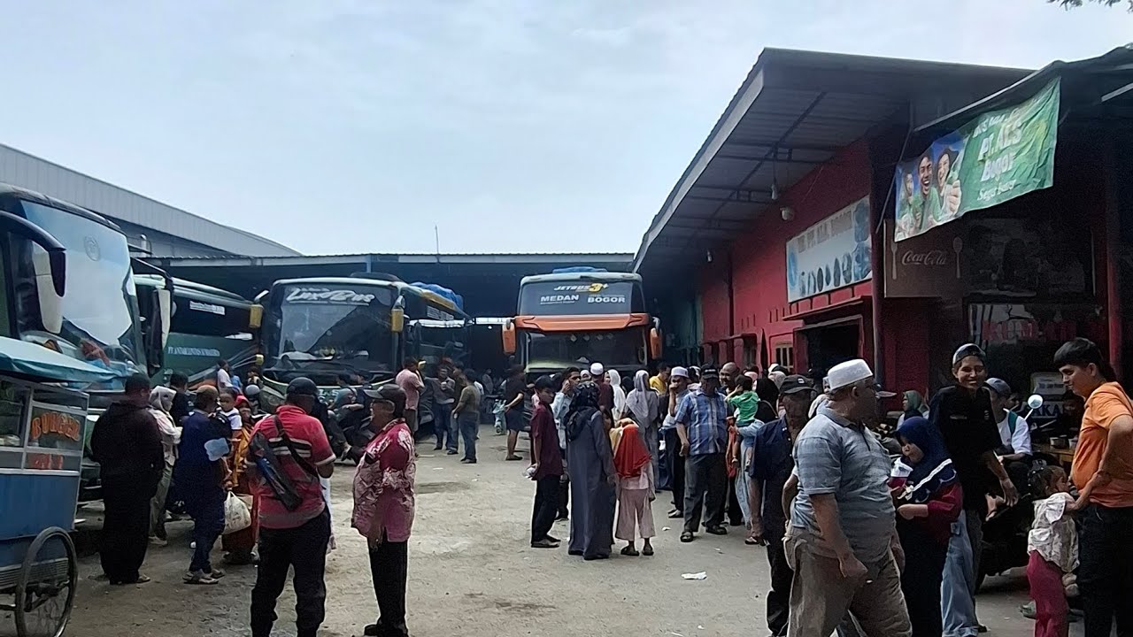 ​Menjemput Jarak, Menenun Rindu [ Bus Als 133 23 071 ] 