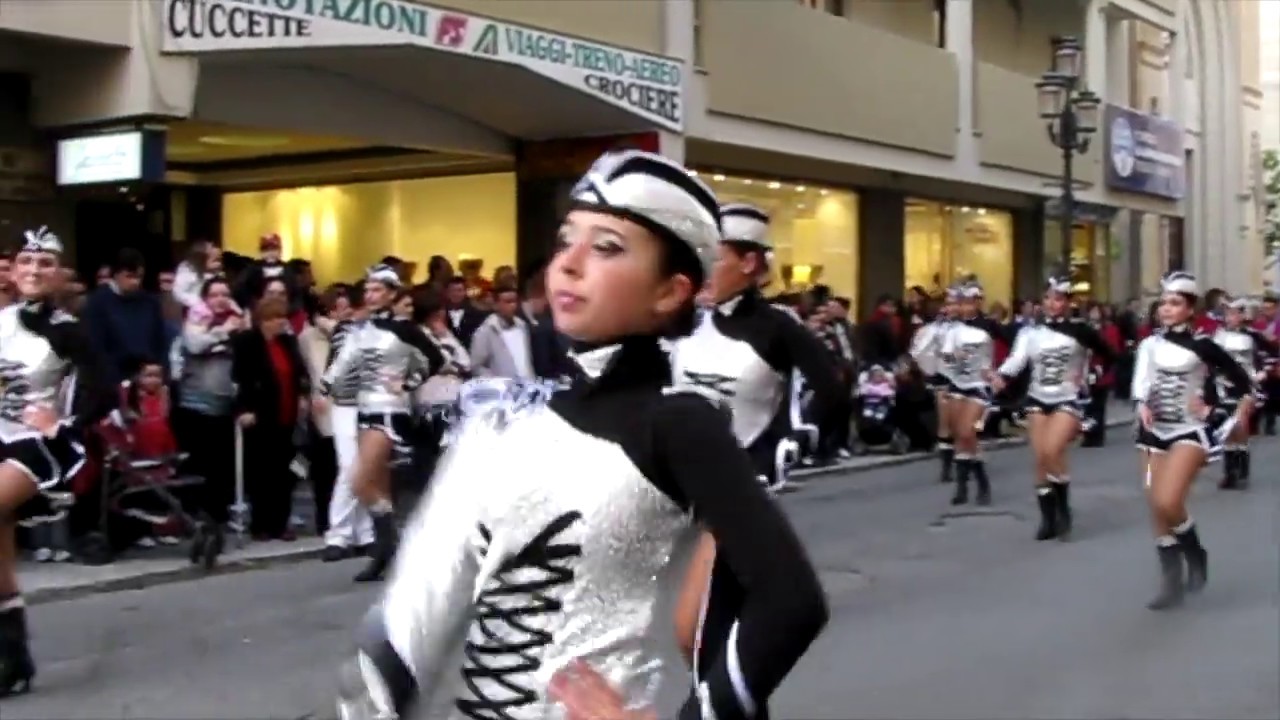 Dancing majorettes di Mentana