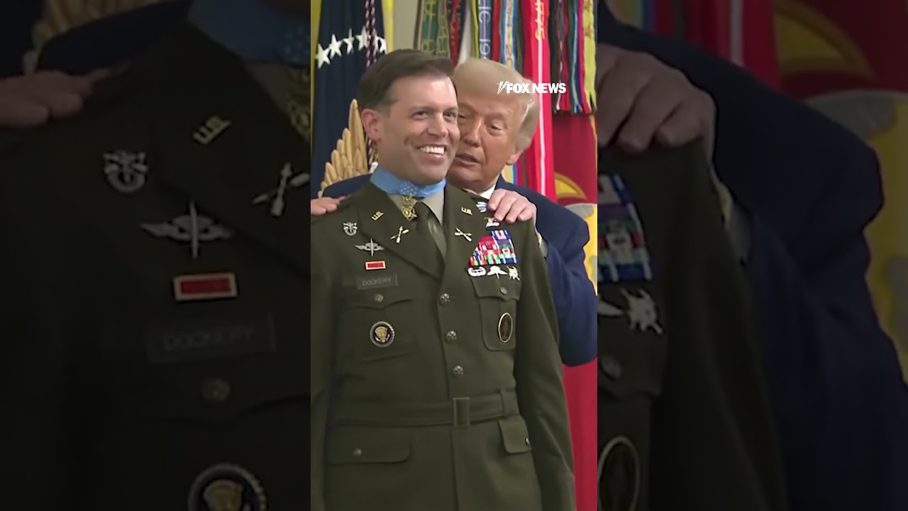 WATCH: President Trump shares a laugh with a Medal of Honor recipient #trump #shorts #medalofhonor