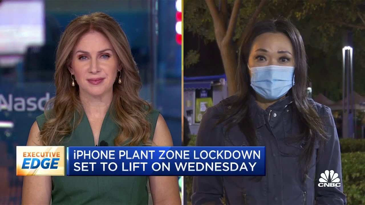 Residents clash with Chinese authorities over zero-Covid rules