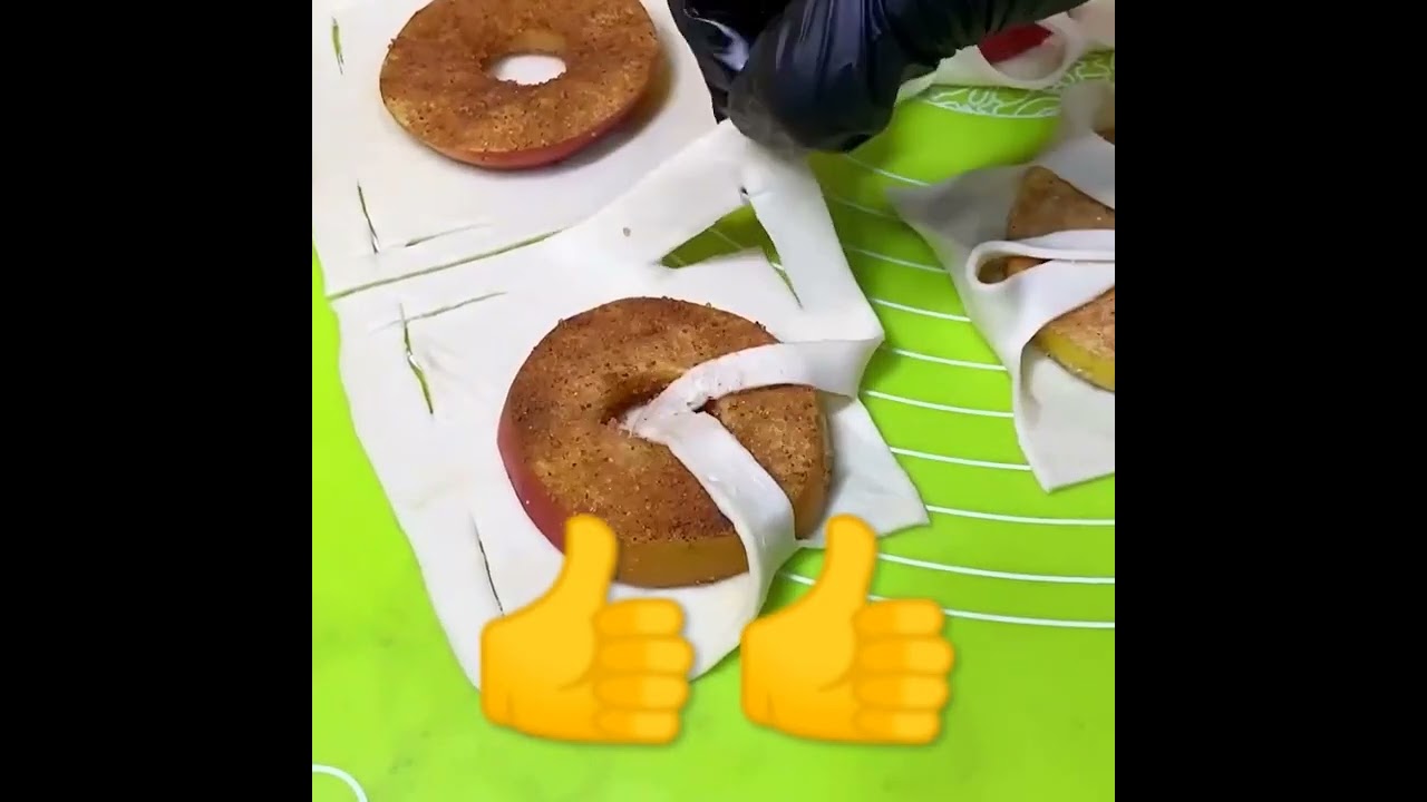 making a delicious pie