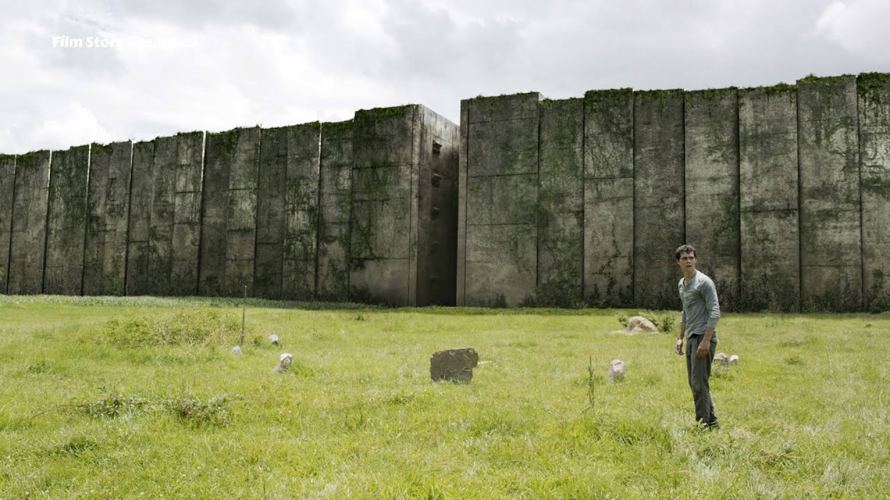 Maze Escape: Braving Deadly Walls to Uncover the Truth of Survival