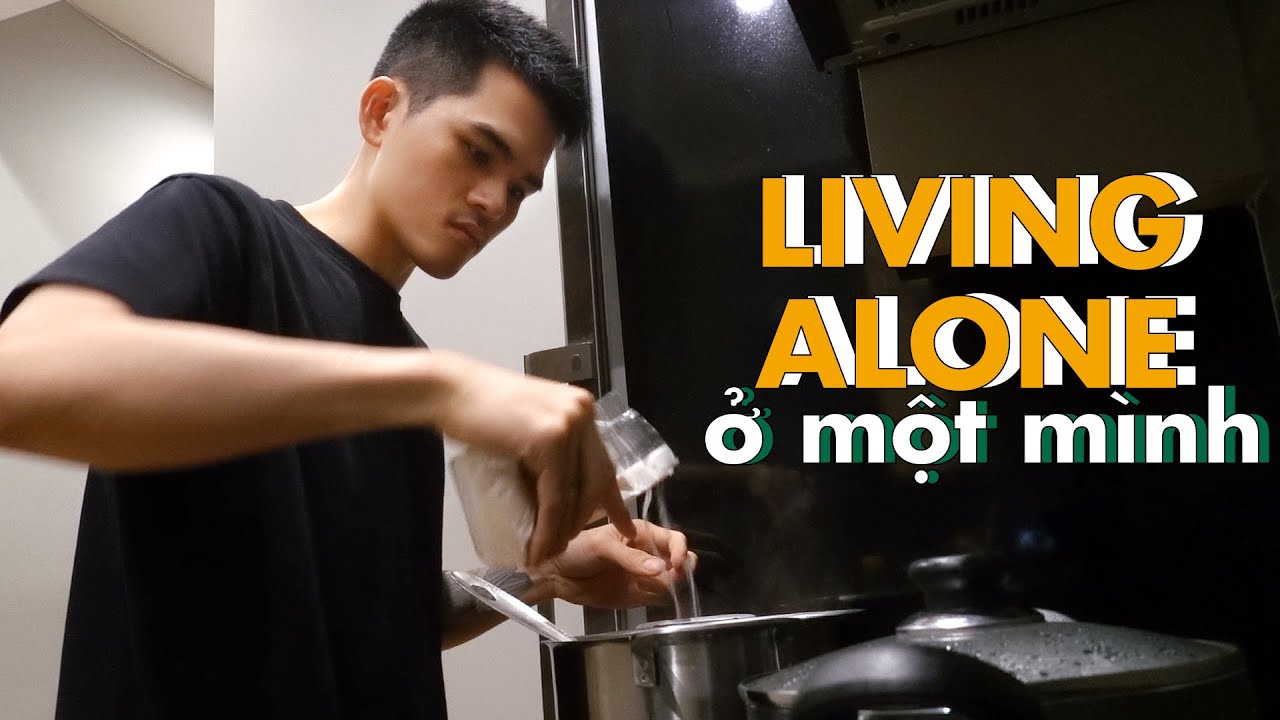 Living Alone - Ở Một Mình | Làm bánh bông lan cuộn trứng muối, cắt tóc mới, party ốc với bạn