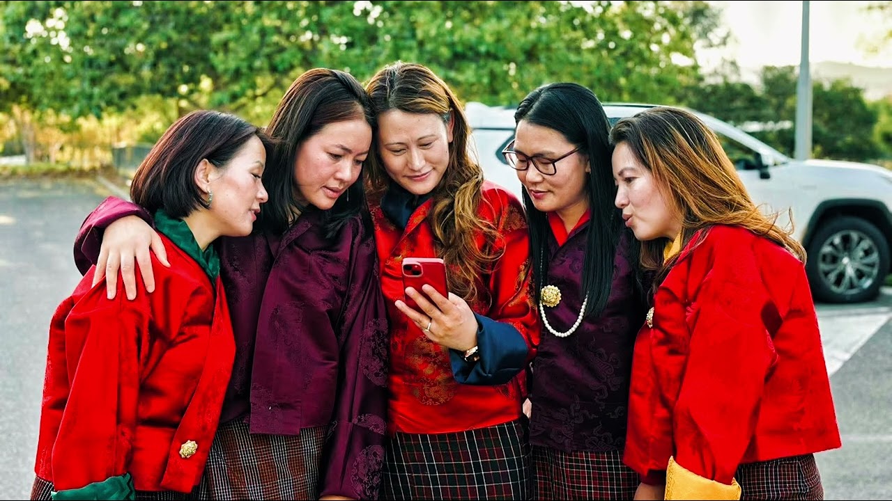 Unplugged vibes: Phone-recorded cover boedra Song “Gyalwa Metoe Thang” Guitar by Tashi Wangchuk 