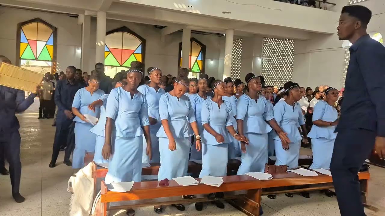 Astahili Mwana Kondoo Aliyechinjwa - B. Mukasa. 
