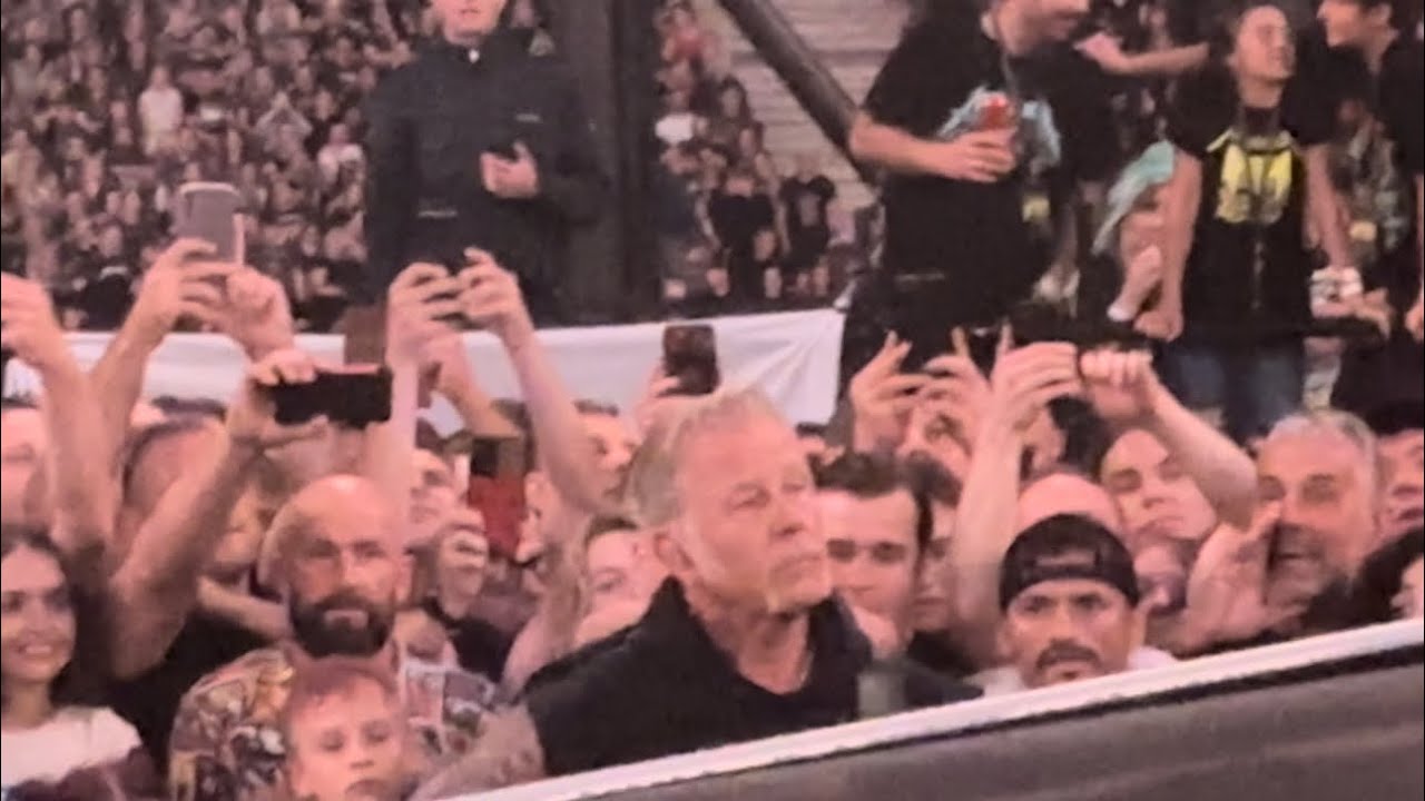James Hetfield’s Electrifying “Sanitarium” - Snake Pit View in Warsaw 07.07.2024