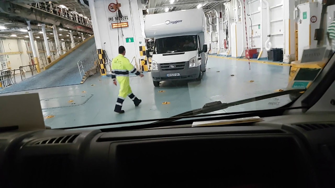 Embarquement pour la Corse