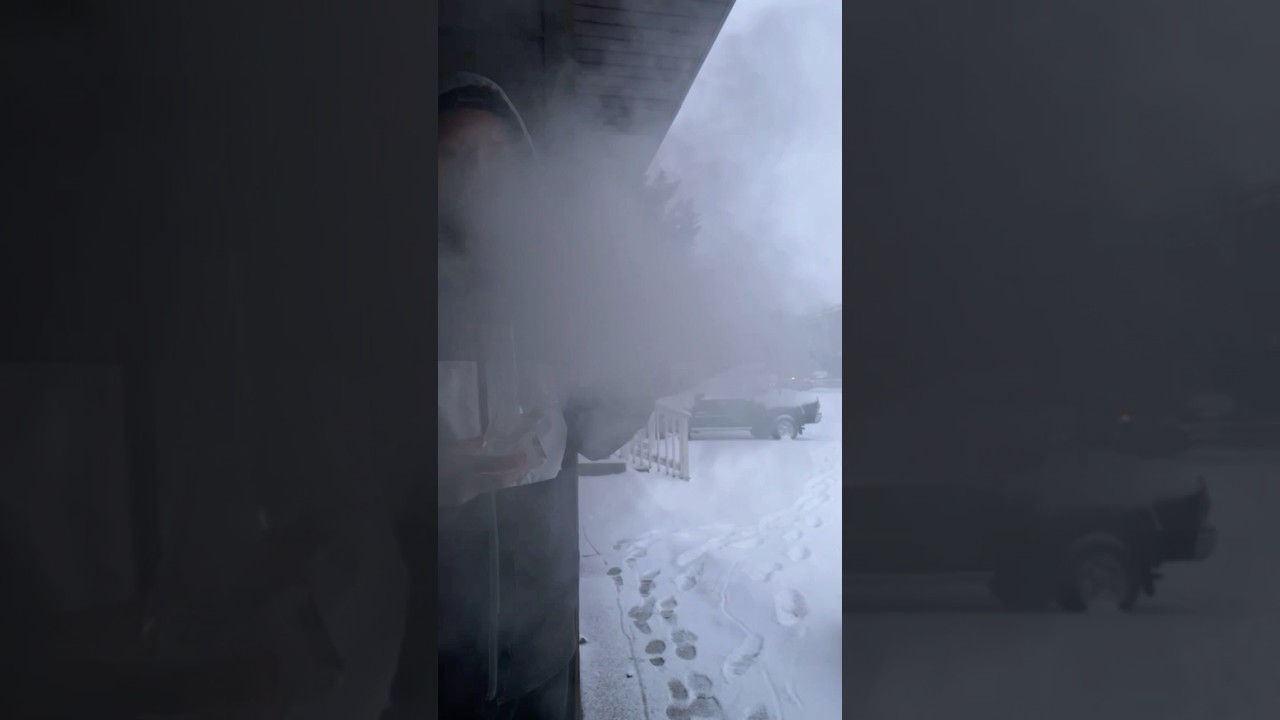 Let It Snow ❄️ #high smokeweedeveryday #420daily #cannabiscommunity #cannabiscures #cannabissociety
