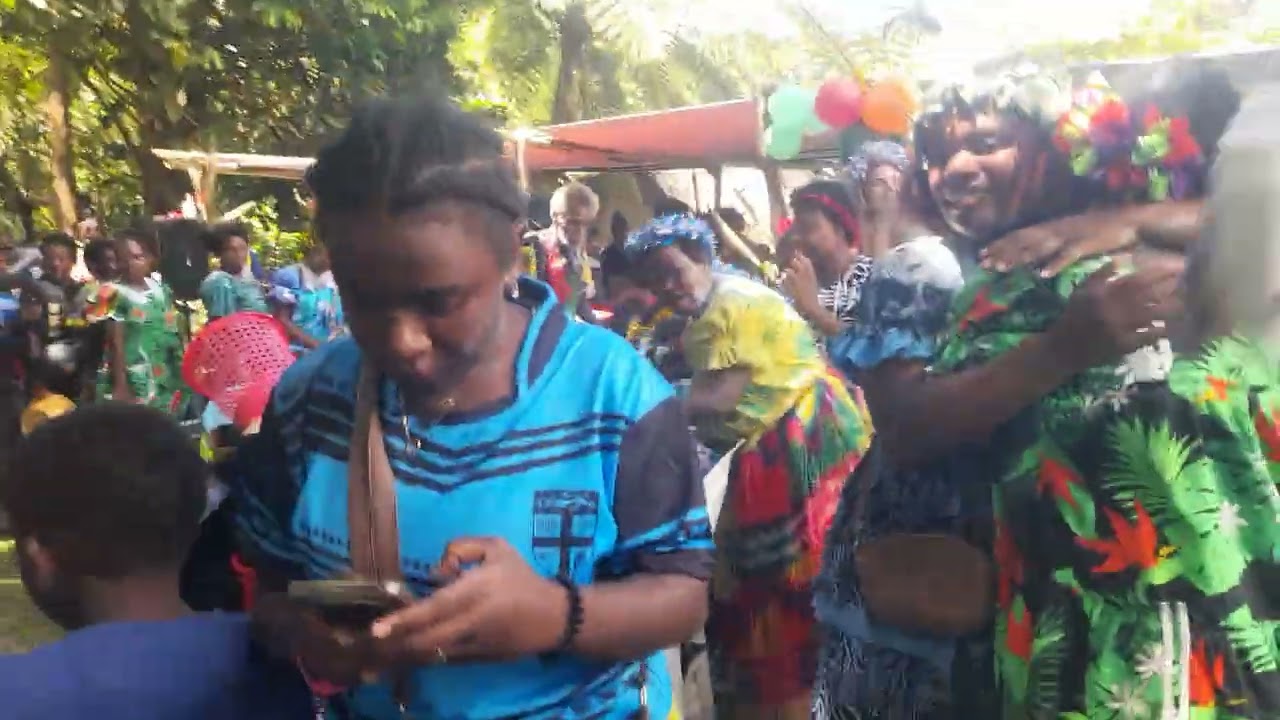 Lawkar Nikawikk lownarey 