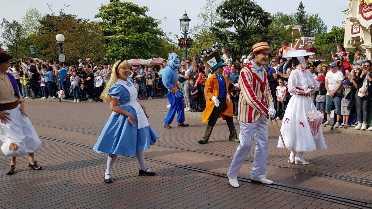 Disney Stars on Parade - Disneyland Paris (April 2022) (Different Angle)