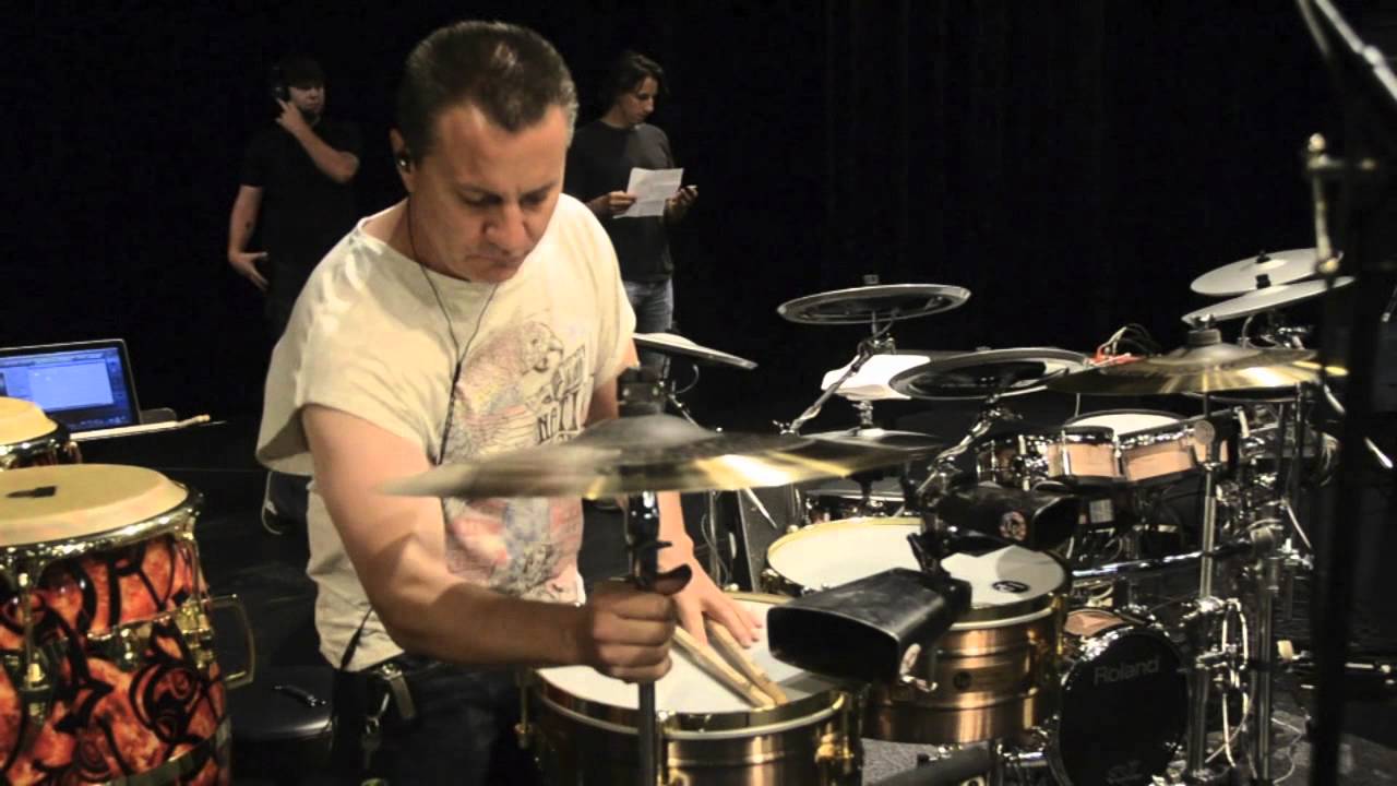 Santana's Perazzo and Rekow sound check at 2nd DRUM OFF 8 12 2011.mov